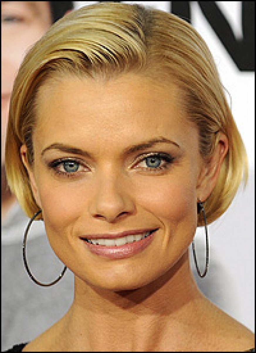 Celebrity OnlyFans wave 2026 Jaime Pressly Shannon Elizabeth