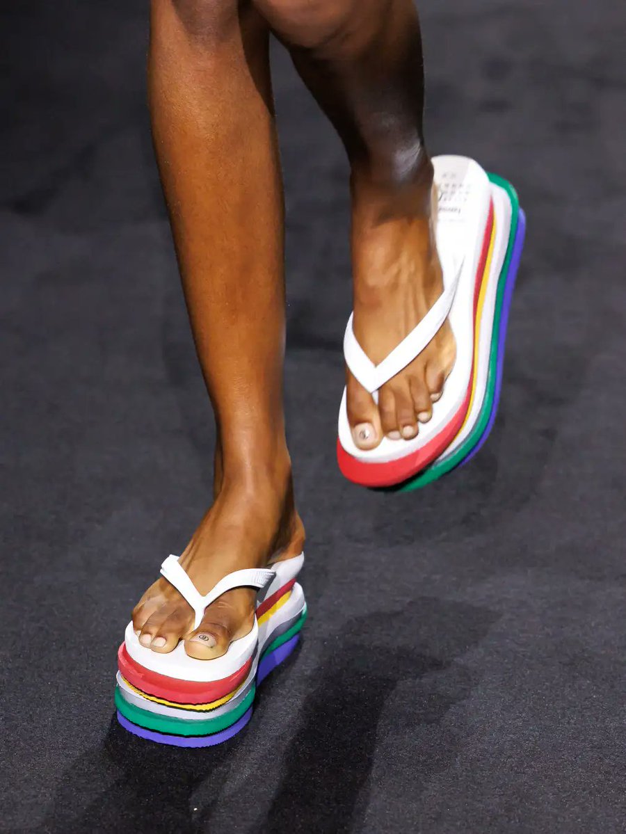 MM6 Havaianas six-toe flip flop