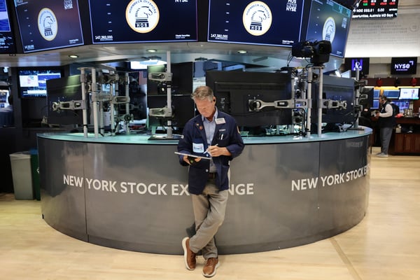 US financial markets chart showing 10-year Treasury yield rising above 5 percent