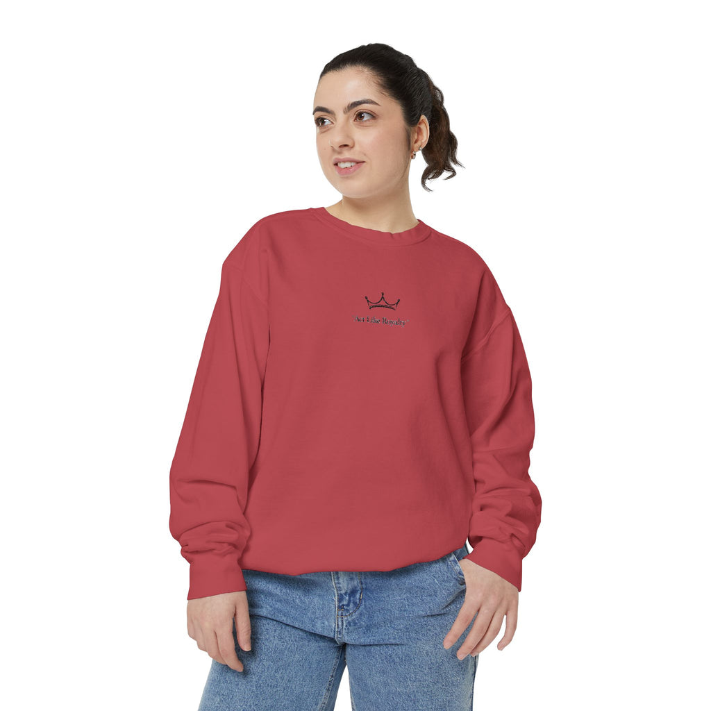 Minimal Sailboat Crewneck Sweatshirt — 'Sail the Sea' Graphic