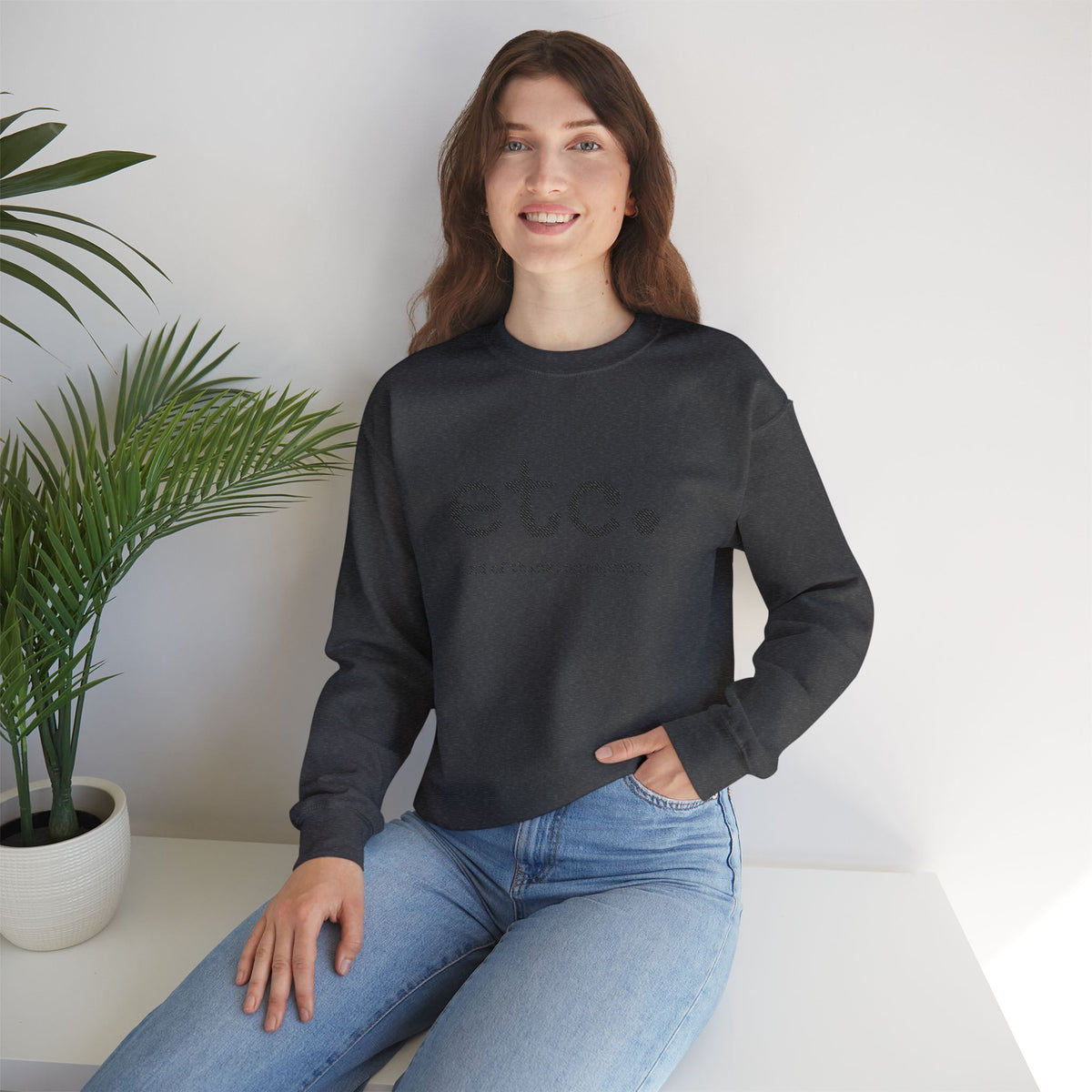 Crewneck Sweatshirt – Minimal 'etc.' Script Logo Casual Pullover