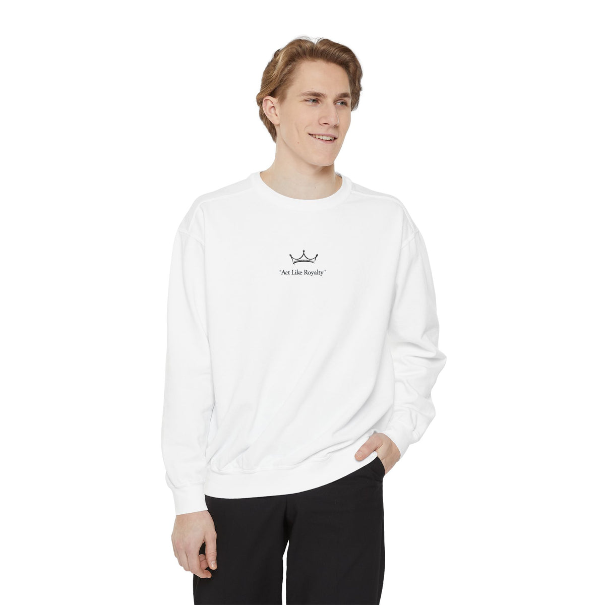 Minimal Sailboat Crewneck Sweatshirt — 'Sail the Sea' Graphic